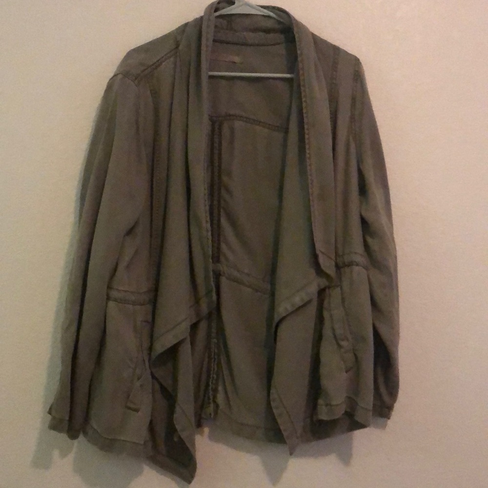 Green flowy jacket